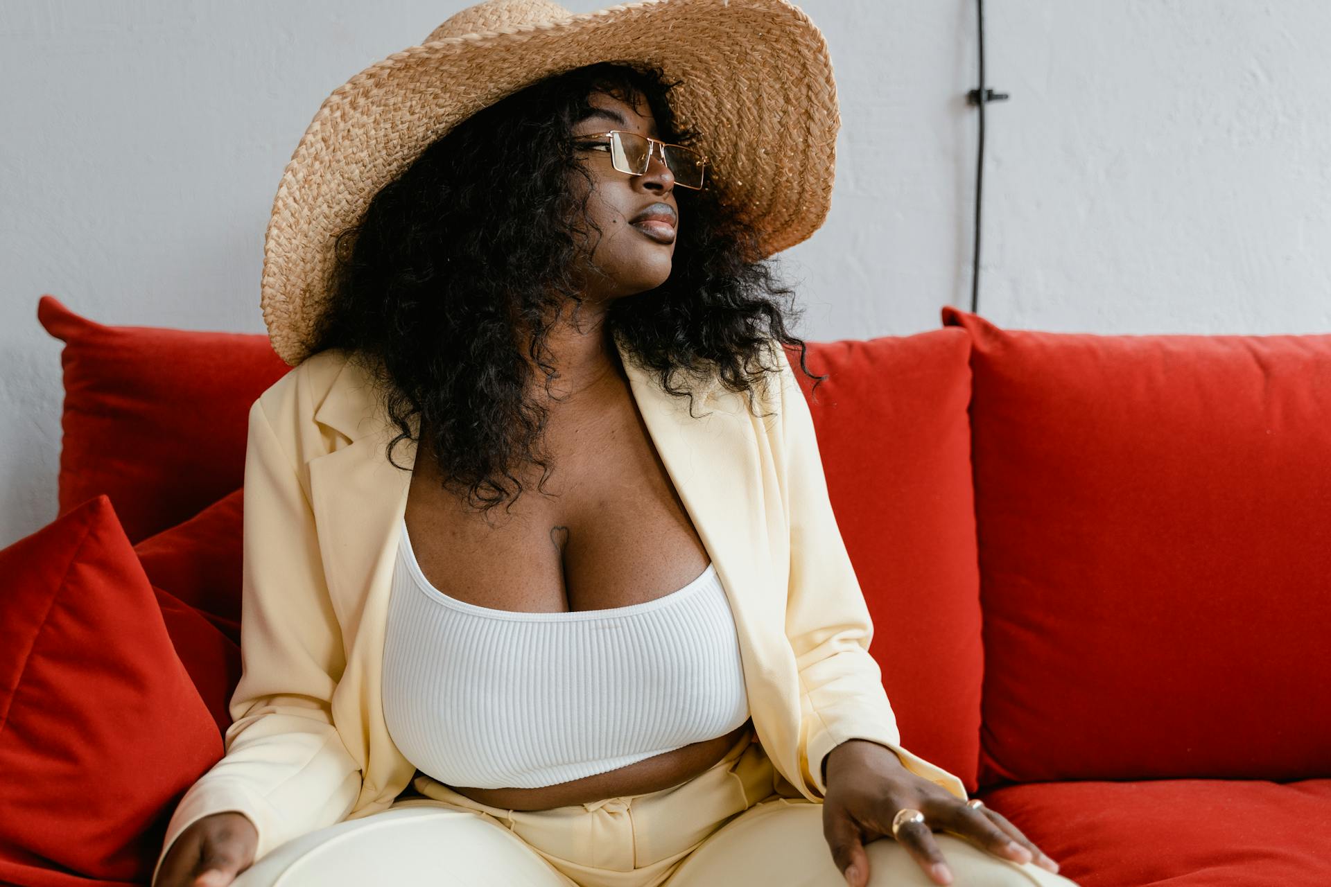 Welcome to blog bella: Your New Home for Style. Beyond Size.