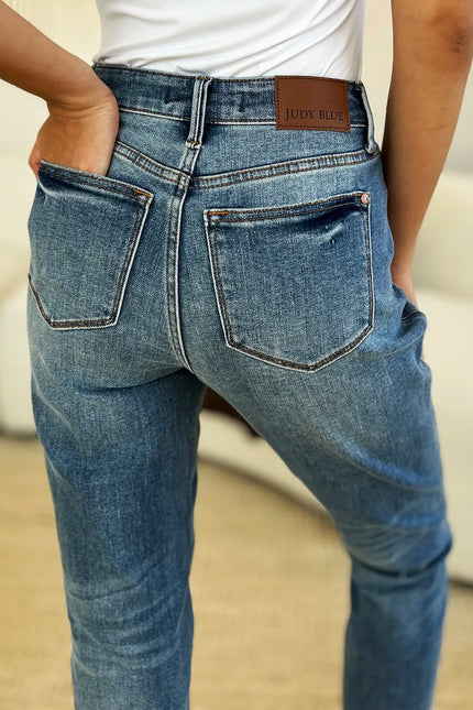 080c9489-be9a-4e4f-9336-403354d810d2-Max