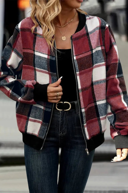 33fffff0-b4f1-405f-9dde-d484f64955a5-Max