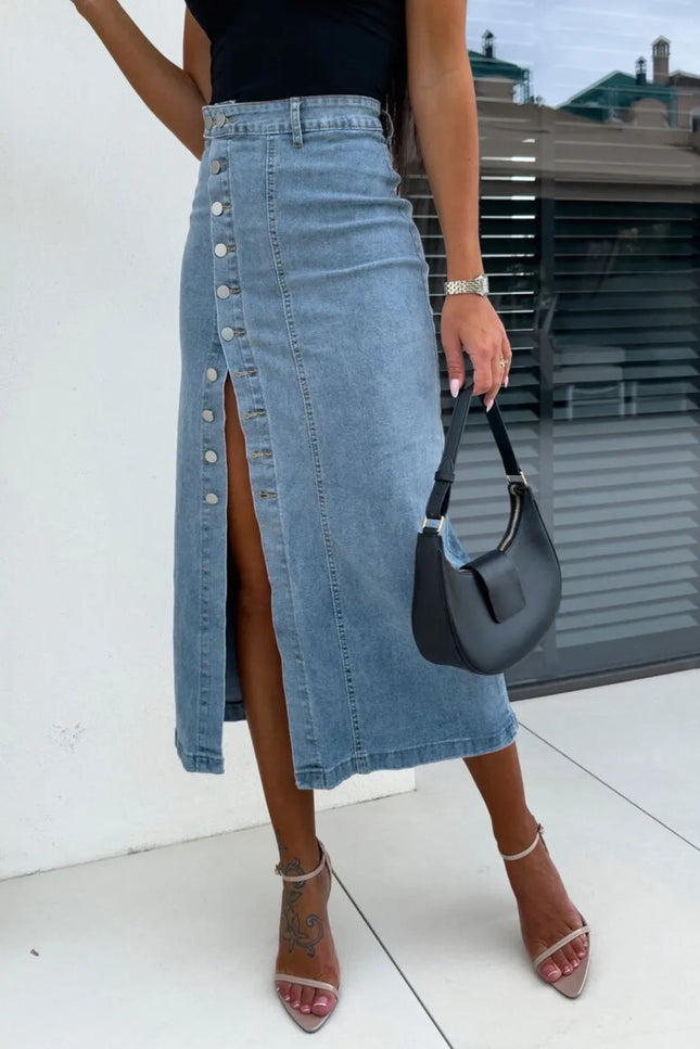 574c8a71-acda-42b5-a644-0c24f12fca75-Max