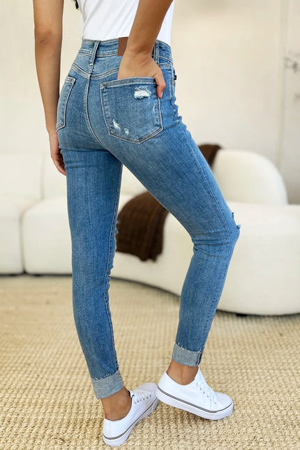 7622ec0f-b3a4-46c8-a3e1-19377e001deb-Max