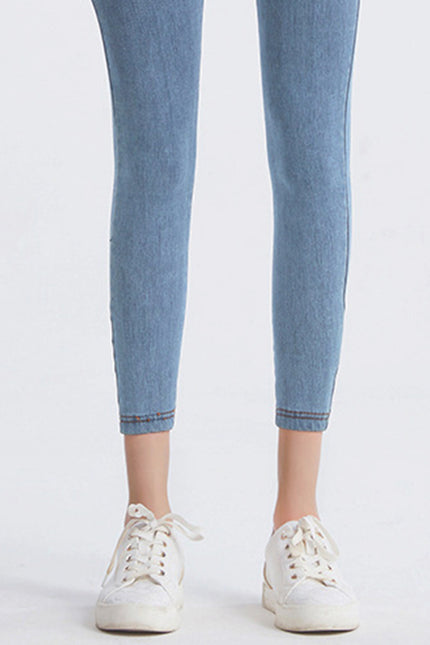 92e74b9b514e4bcdbd419e8adc05052f-Max