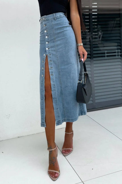 b008695c-c92b-46c3-a627-796f39dfe87a-Max