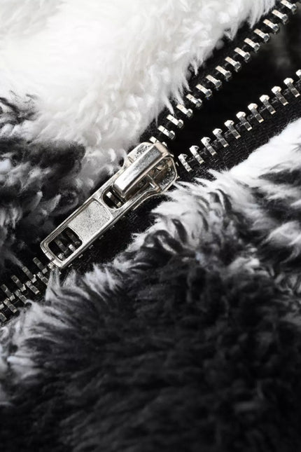 b98f0688ea334593bafdcbca923724ae-Max-Origin