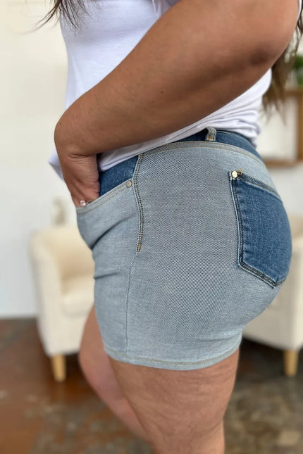 e04a4fb5-5998-4f3a-8698-6bf1def344f5-Max