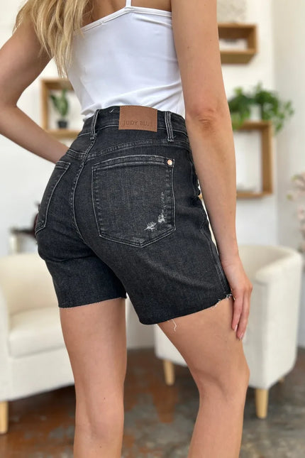 e76ec172-0407-4ddd-a73d-6913bffe16f8-Max