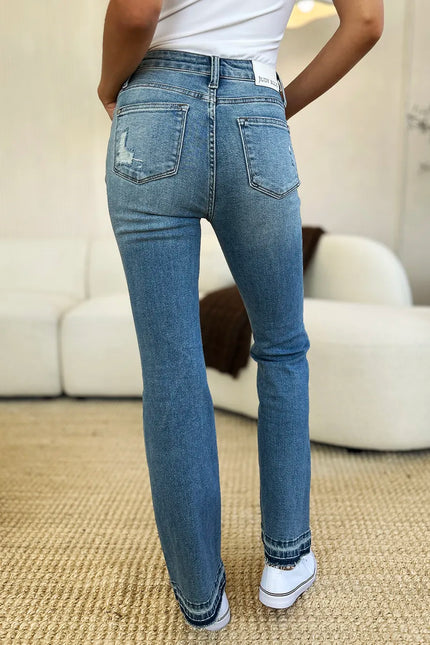 eb4a2405-0c85-4736-a2fb-0101e4c1424d-Max