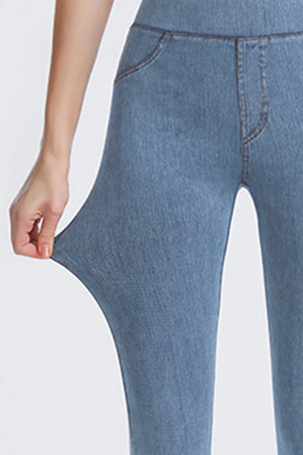 edd58605825a416c8899545f65265386-Max