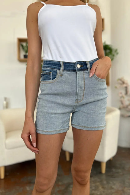 f9cdaa88-5275-4d07-a706-ef3ff66d734f-Max