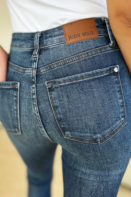 ffaa1e4e-0d17-45c4-8364-8d0df324d16e-Max